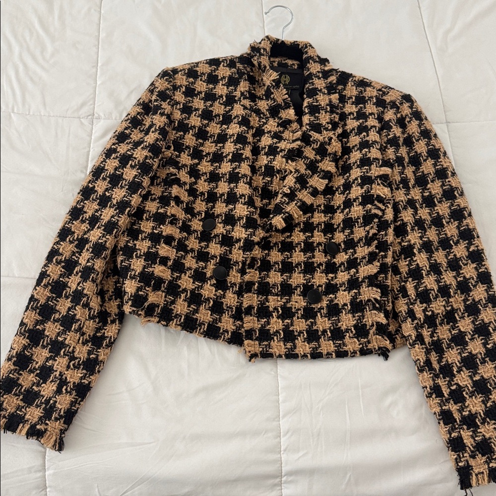 House of Harlow 1960 Black and Tan Houndstooth Blazer